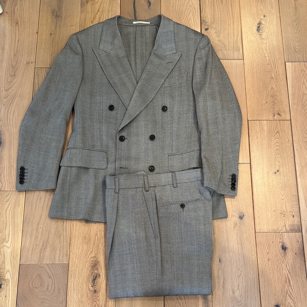 Suitsupply Milano double breasted suit